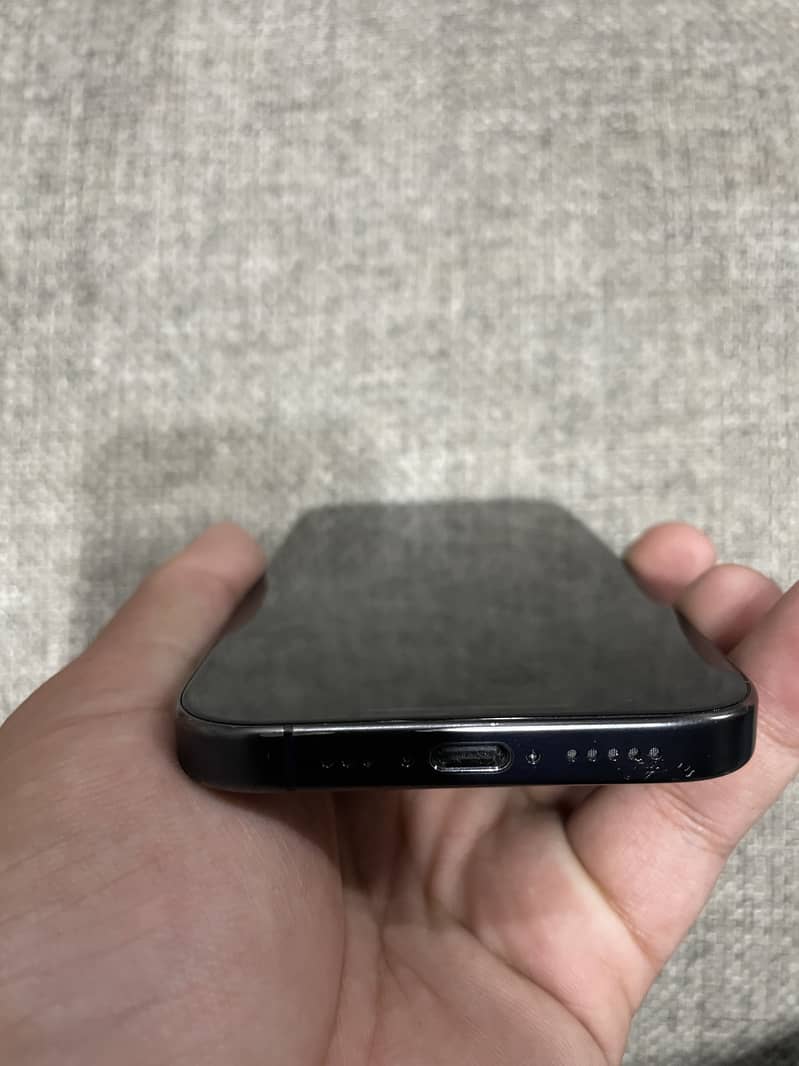 Apple iPhone 15 Pro Jv 5