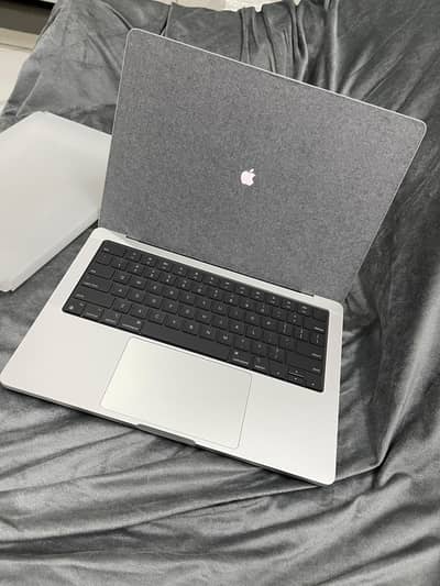 MacBook Pro M2 MAX ( M1.2. 3.4. 5pro. Air. Max