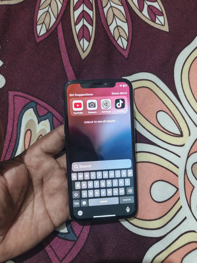 Apple iPhone XS 5