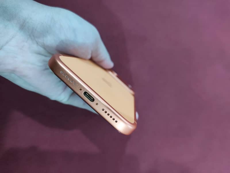 iPhone 17 Pro Max Orange 7