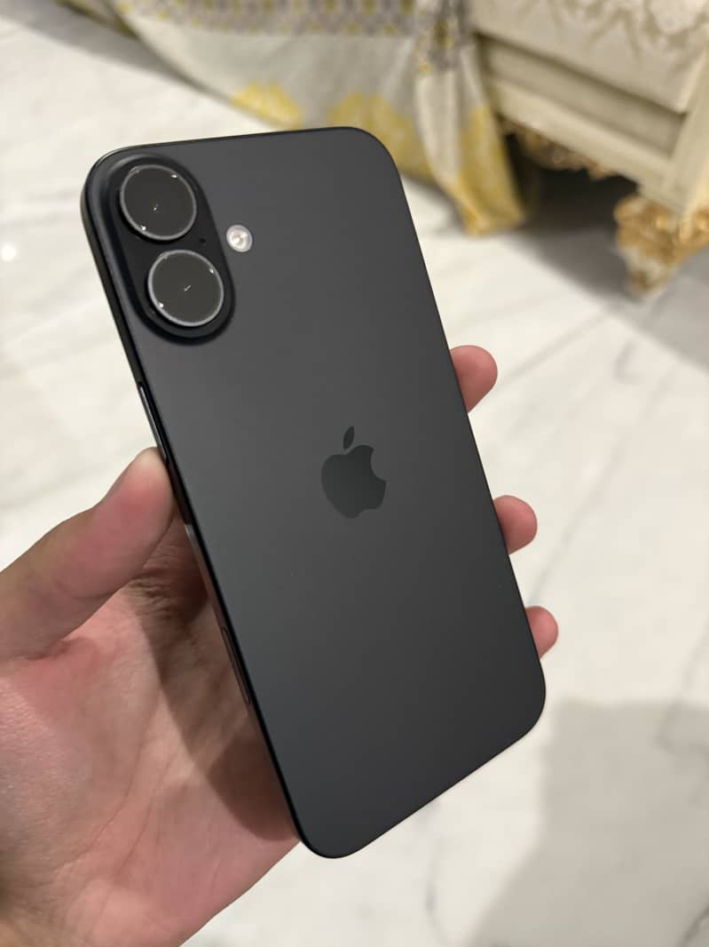 iPhone 16 Plus (Approved) 0