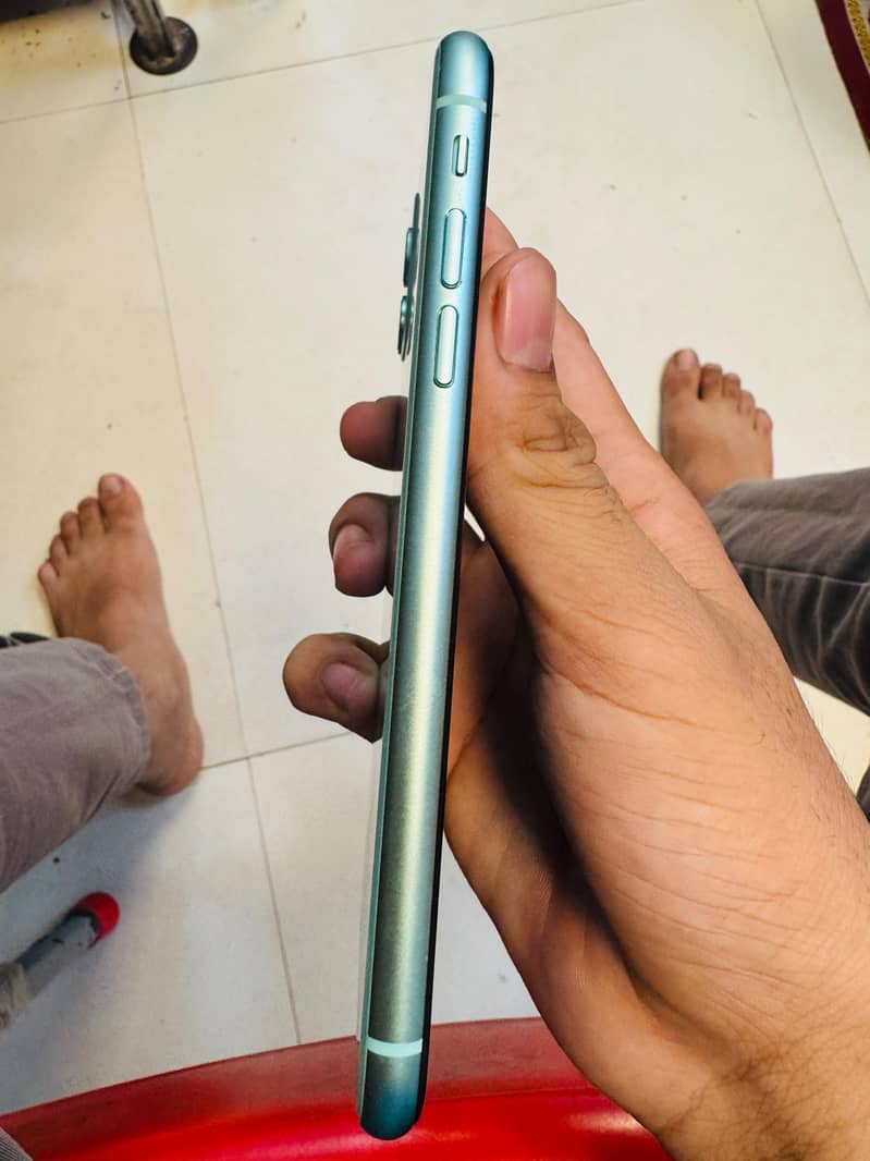 Apple iPhone 11 2
