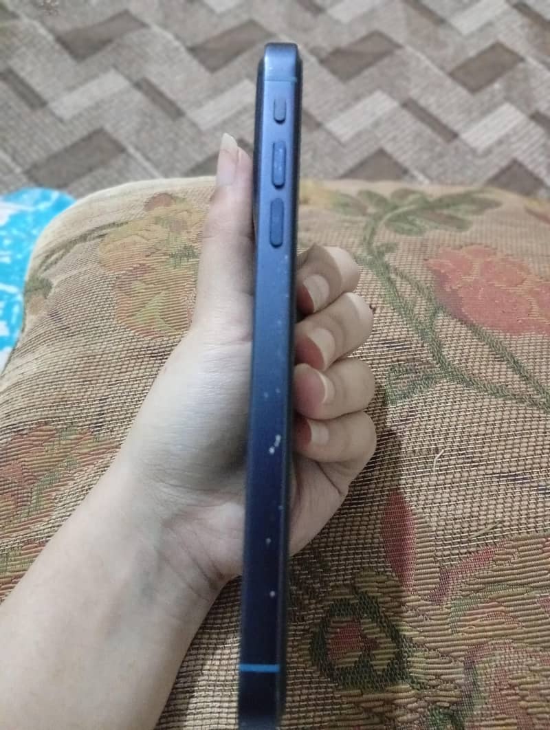 Apple iPhone XR 1