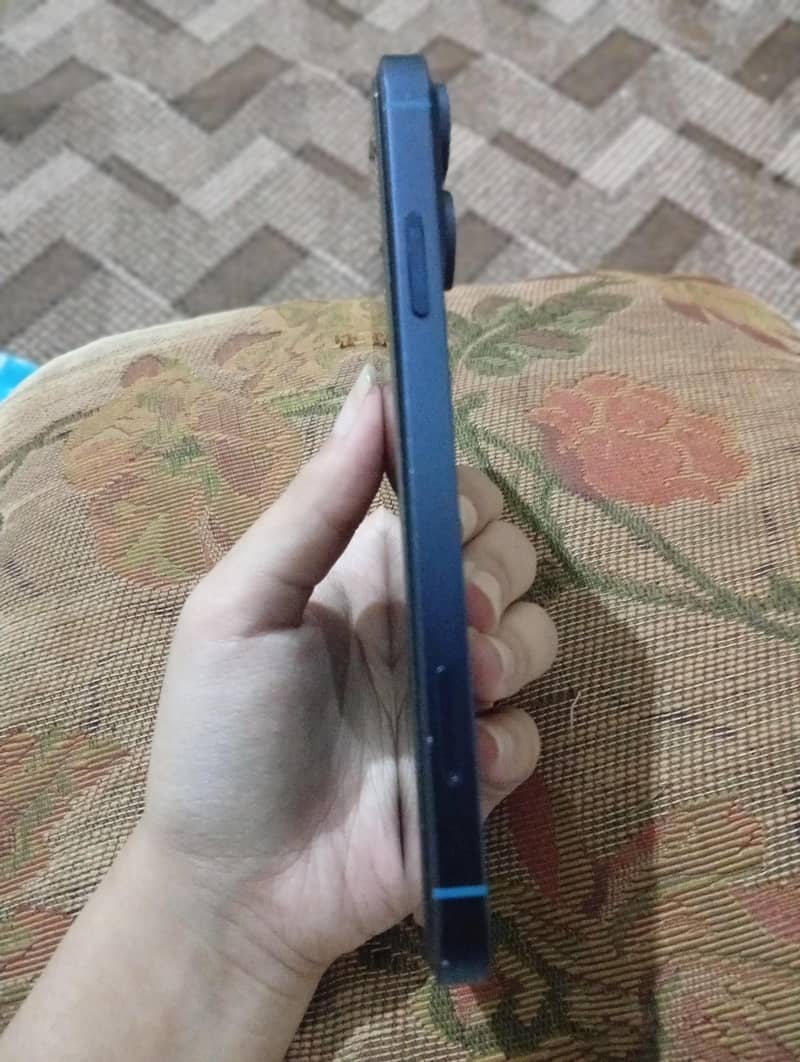 Apple iPhone XR 2