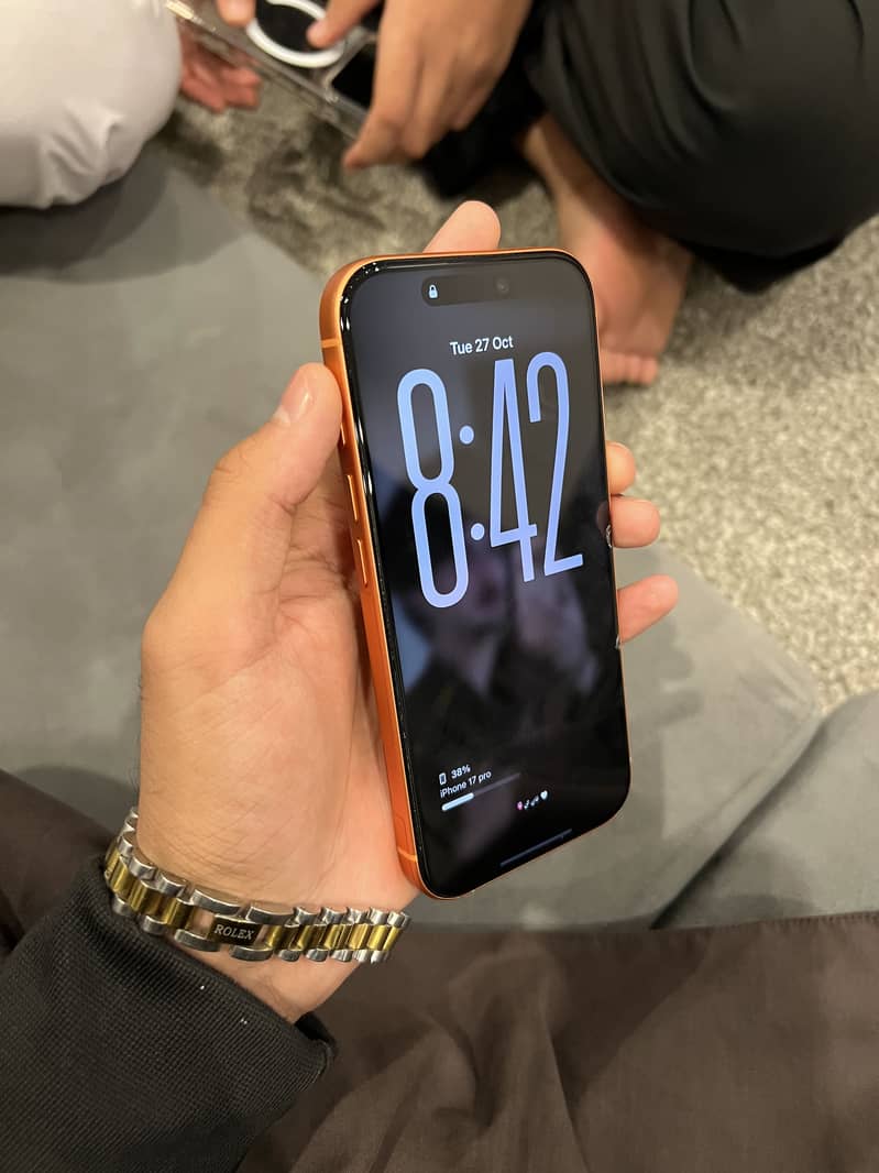 Apple iPhone 17 Pro 1