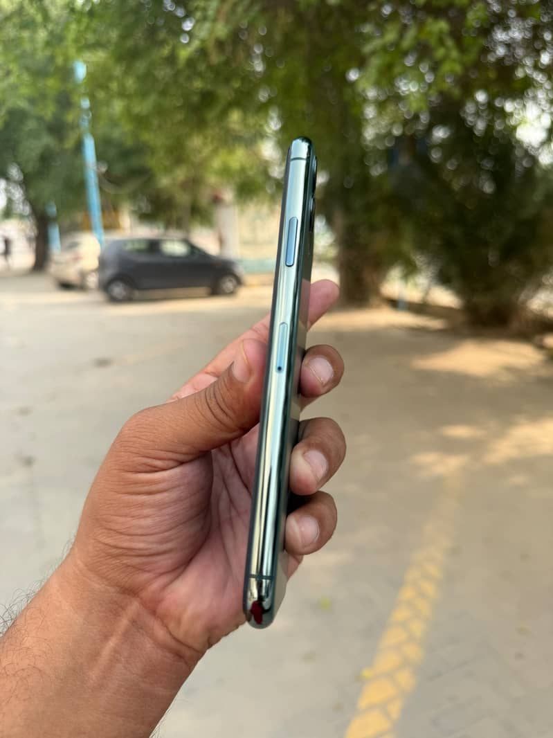 Apple iPhone 11 Pro Max Bypass 1