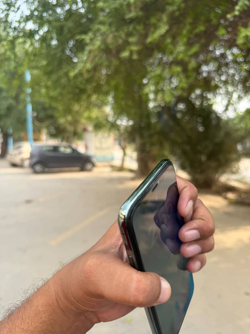 Apple iPhone 11 Pro Max Bypass 2
