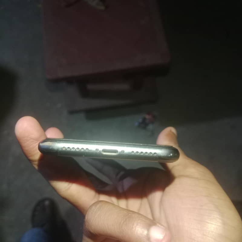 Apple iPhone 11 2