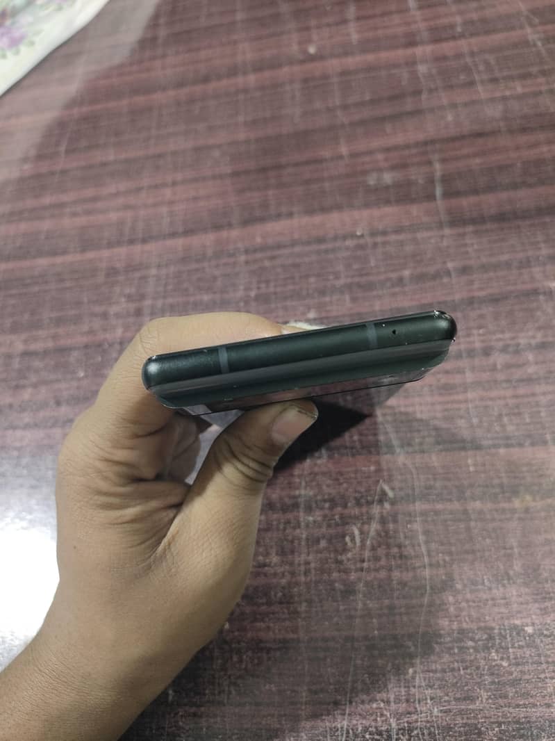 Google Pixel 6 4