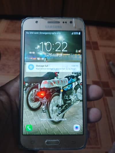 Samsung Mobile J5