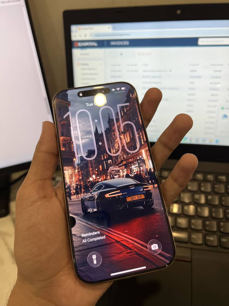 Apple iPhone 16 Pro 2
