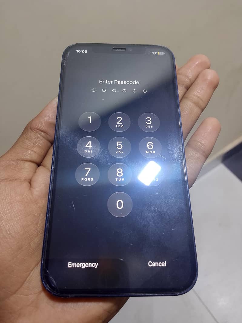 Apple iPhone 12 2