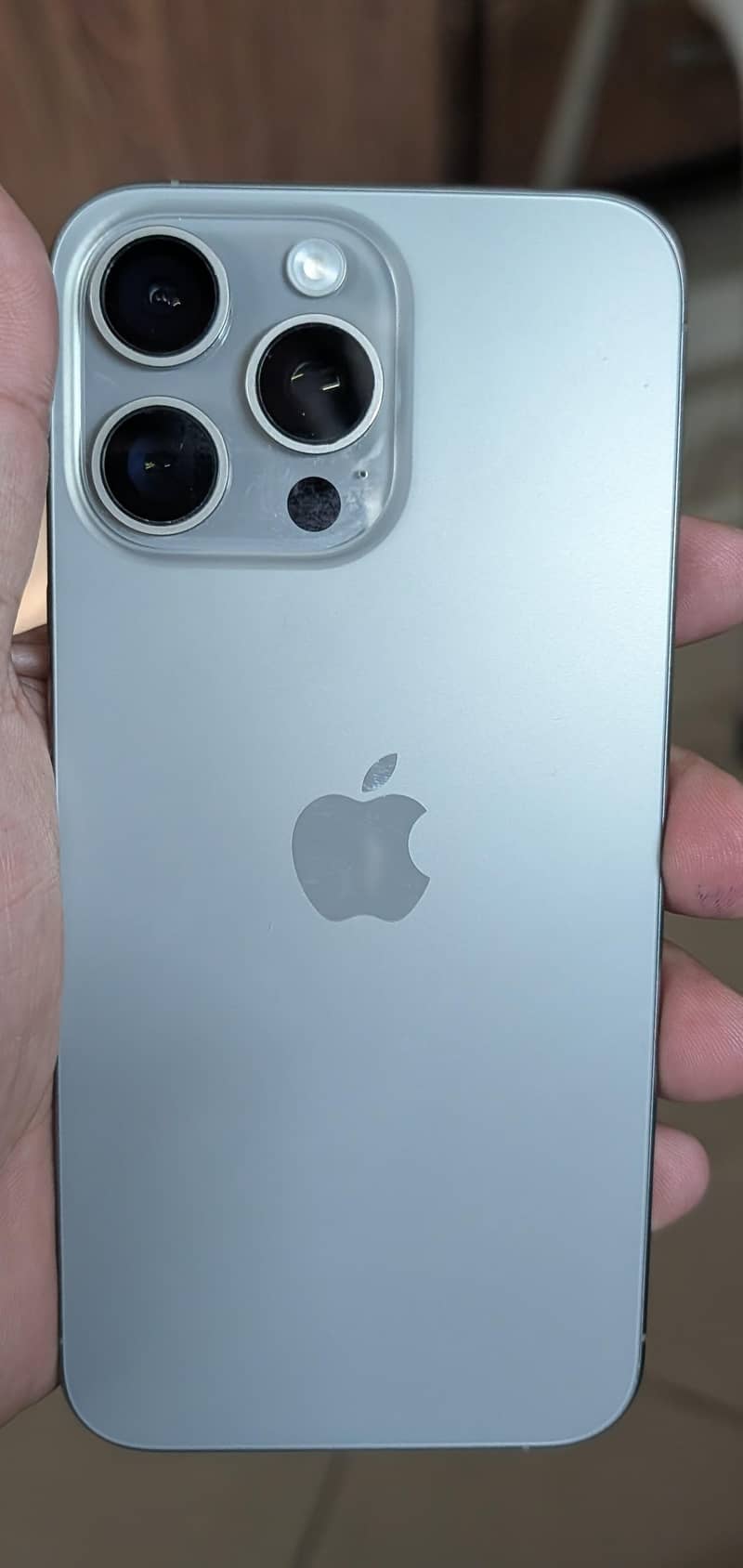 Apple iPhone 15 Pro Max 0
