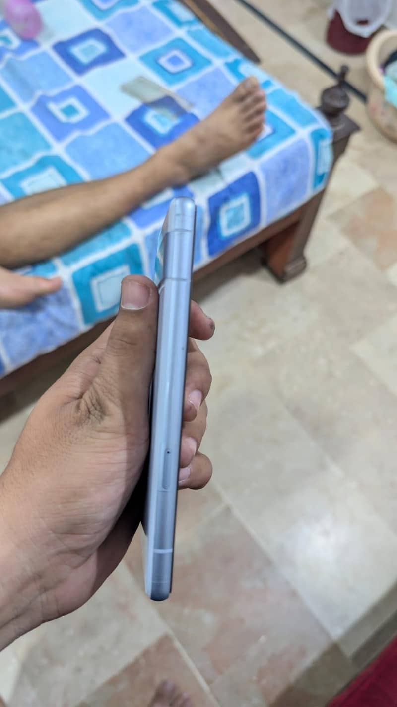 Google Pixel 7a 10/10 condition 2