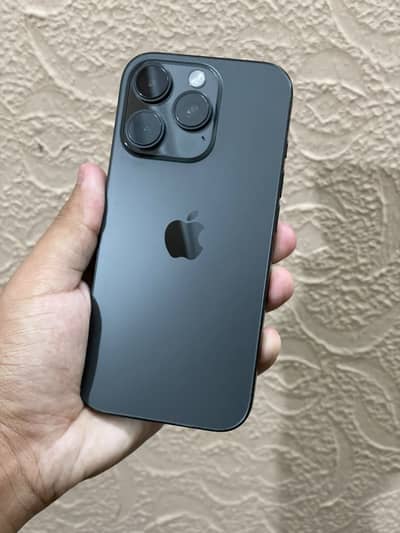 Apple iPhone 16 Pro