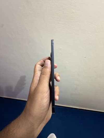 Samsung Galaxy S25 Edge Titanium Black (used JV)