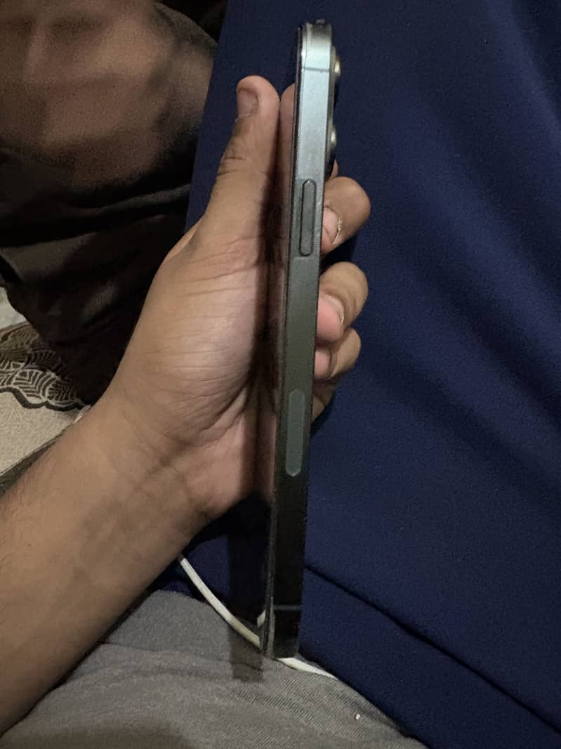 Apple iPhone 13 Pro Max 3