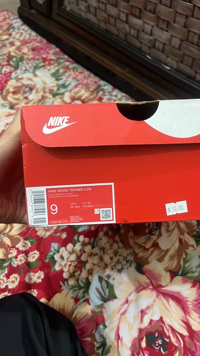 Nike cross trainer brand new own purchase with receipt and box