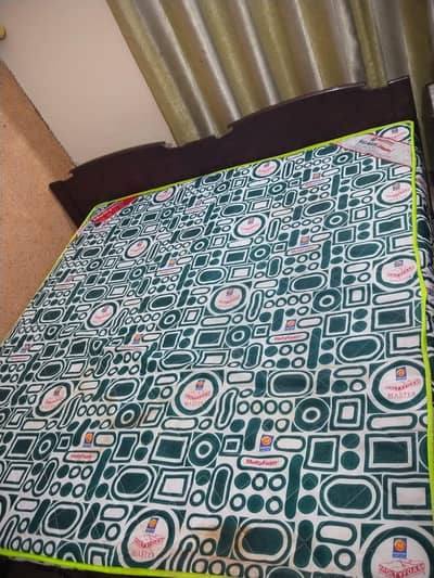 Molty foam medicated double bed metress