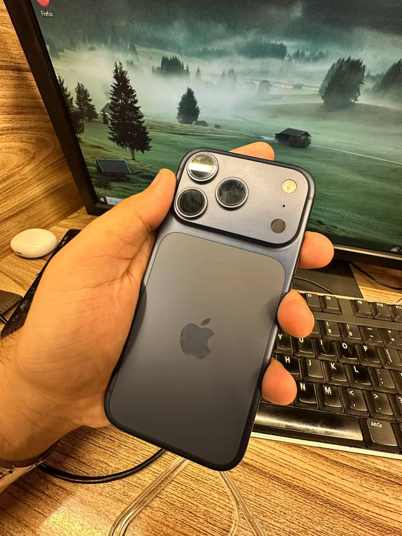 Apple iPhone 17 Pro 6