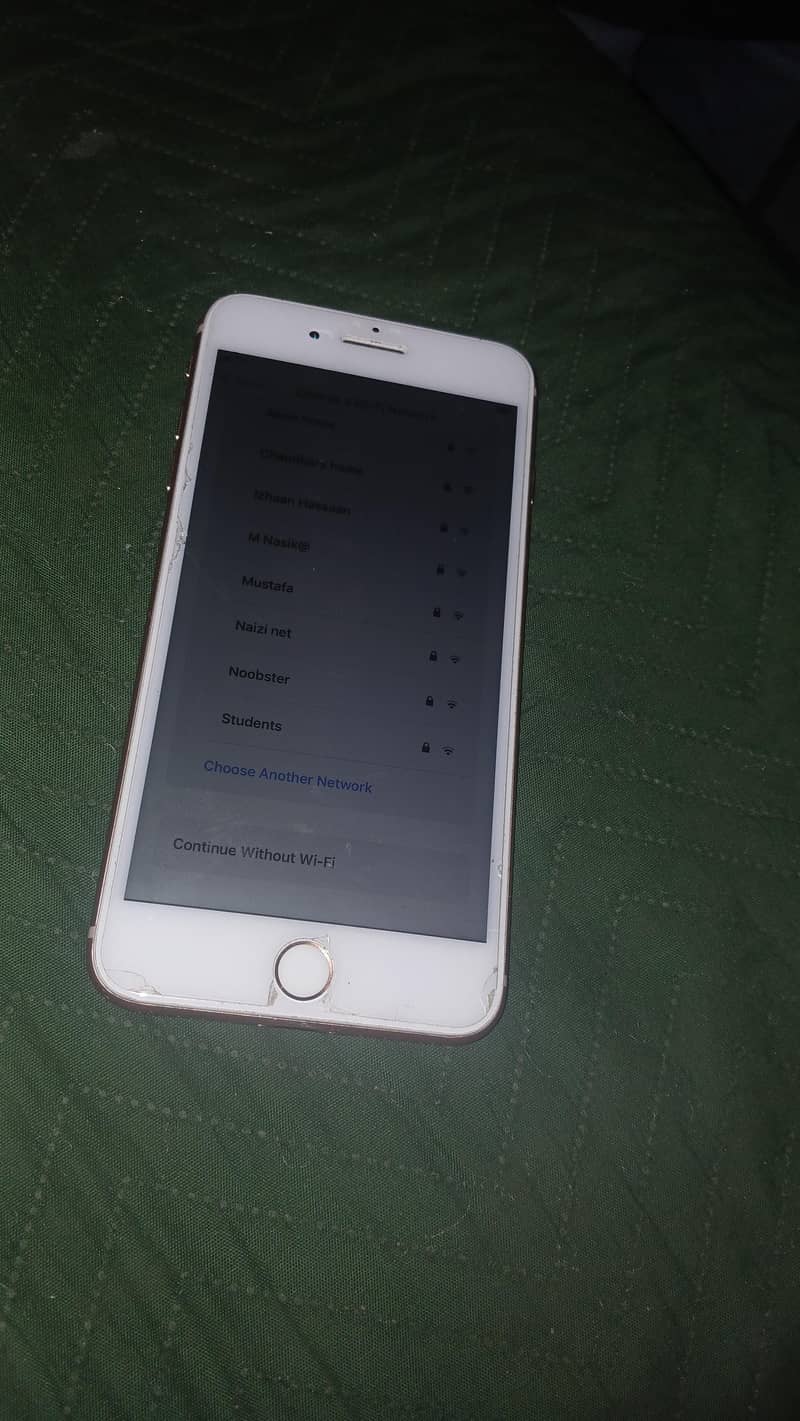 Apple iPhone 8 Plus 0