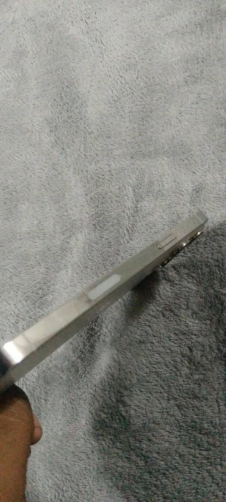 Apple iPhone 13 Pro Max 6