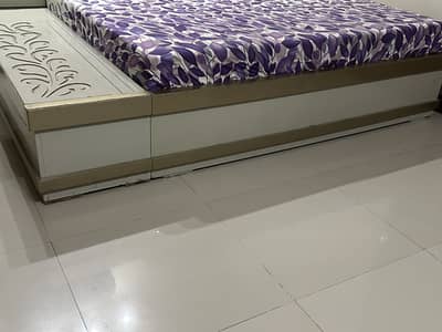 Bed Sidders And Dressing Sell Urgent Original Lasani Wood Deco