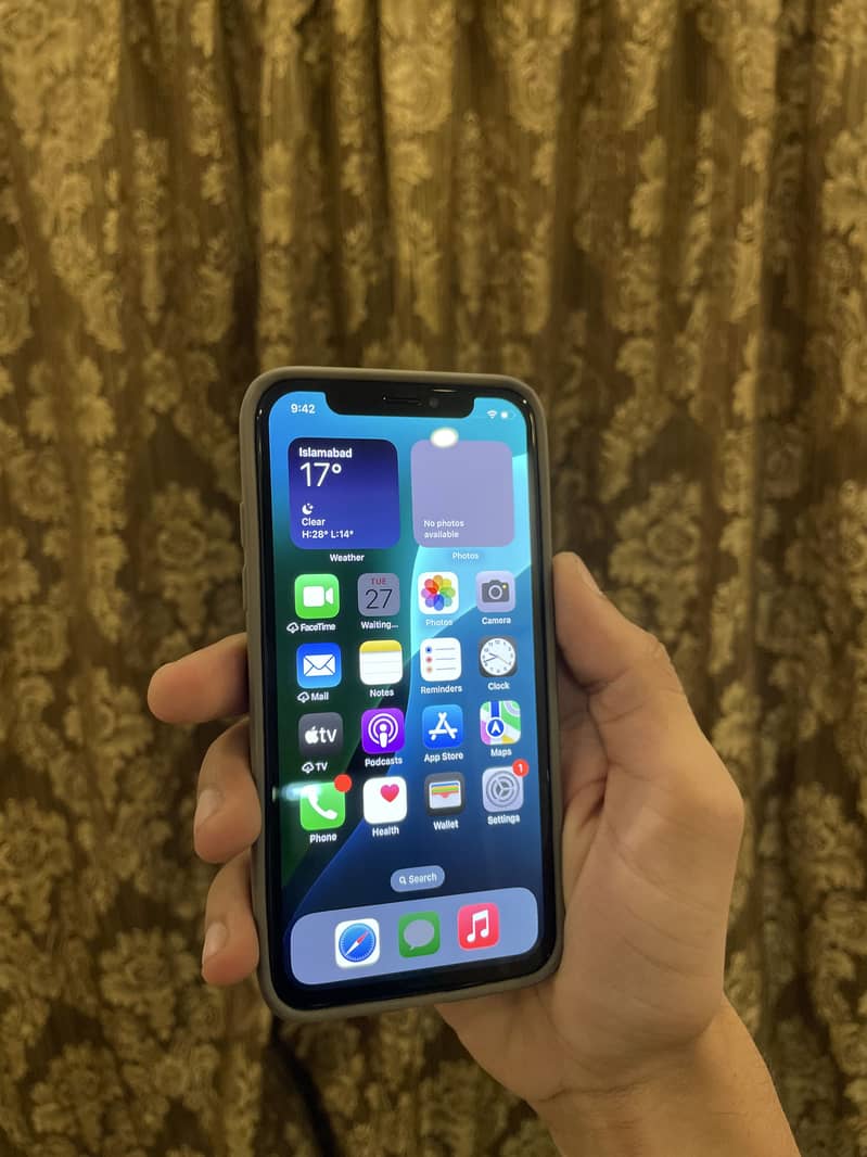 Apple iPhone XS 9