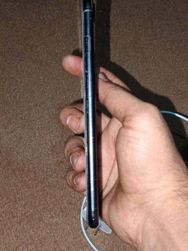 Apple iPhone 7 Plus 1
