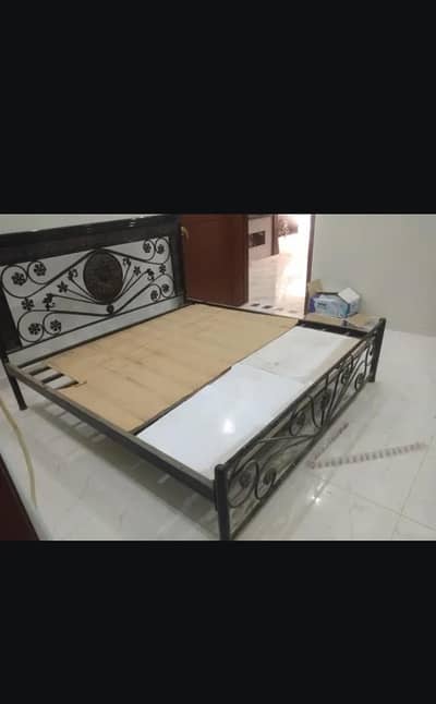iron bed