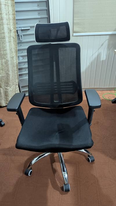 NEW Revolving Office Chair gaming