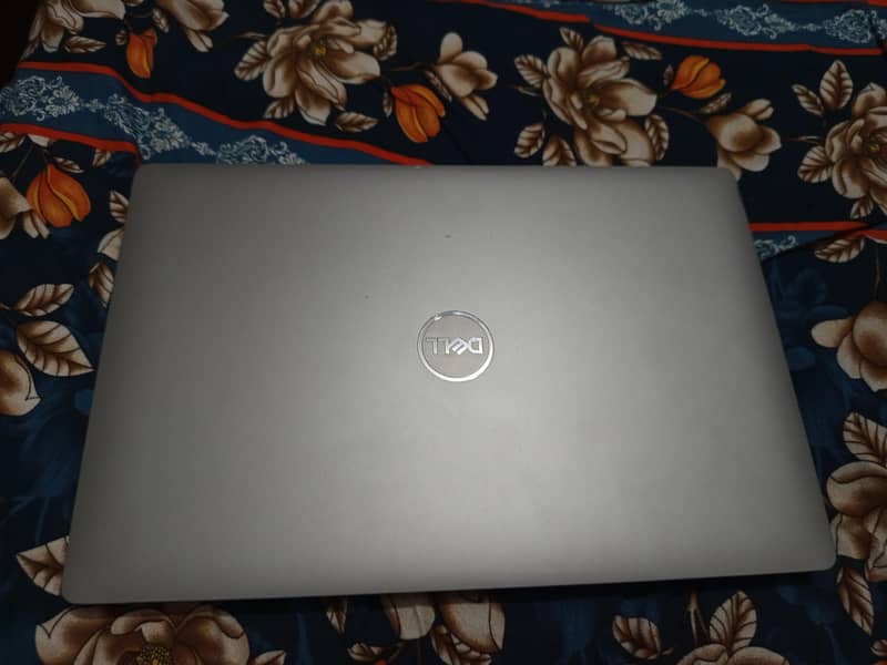Dell precision 3550 1