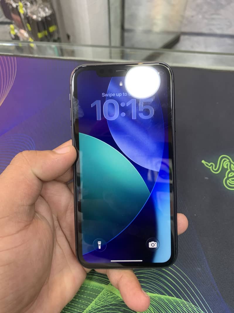 Apple iPhone 11 5
