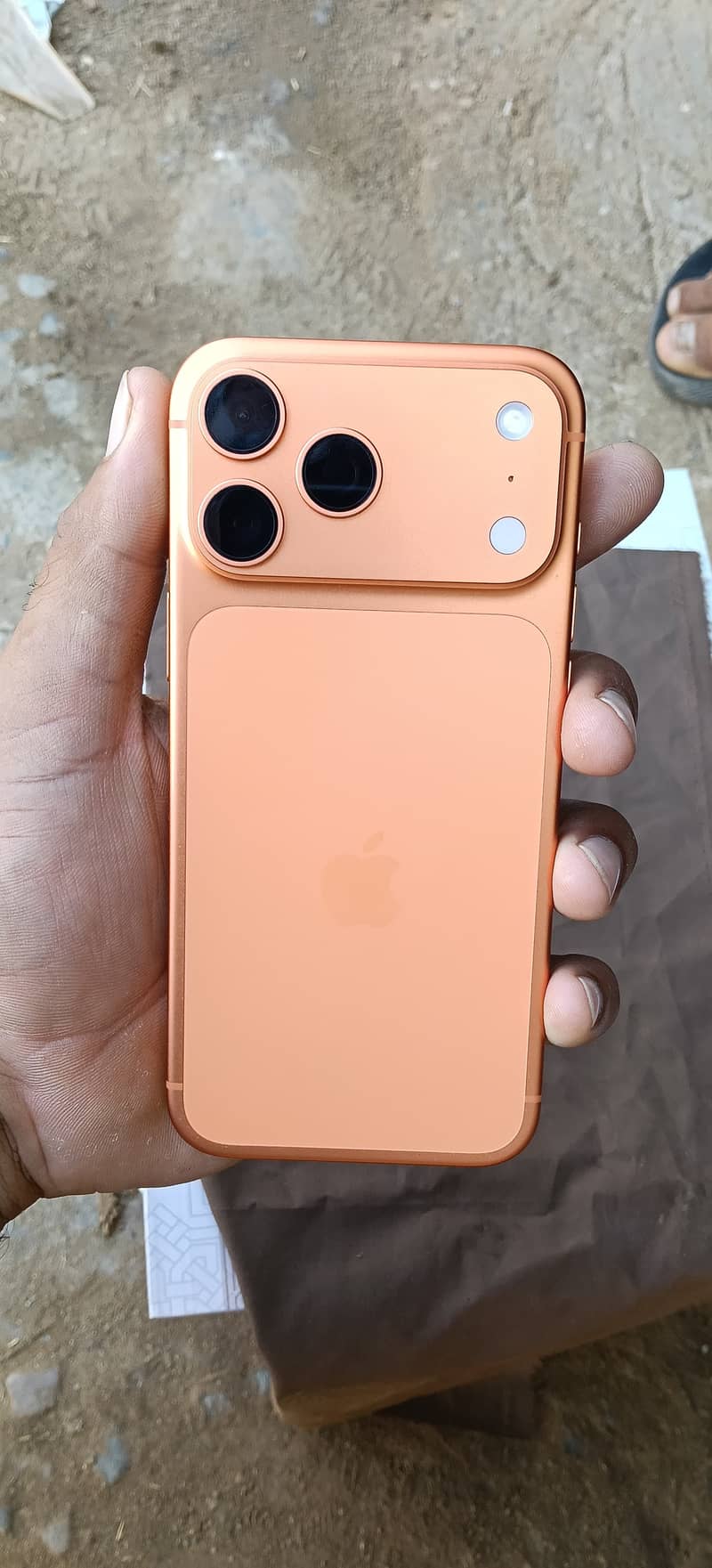 Apple iPhone 17 Pro Max 1