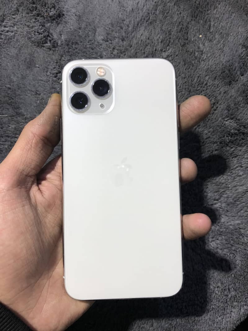 Apple iPhone 11 Pro 6
