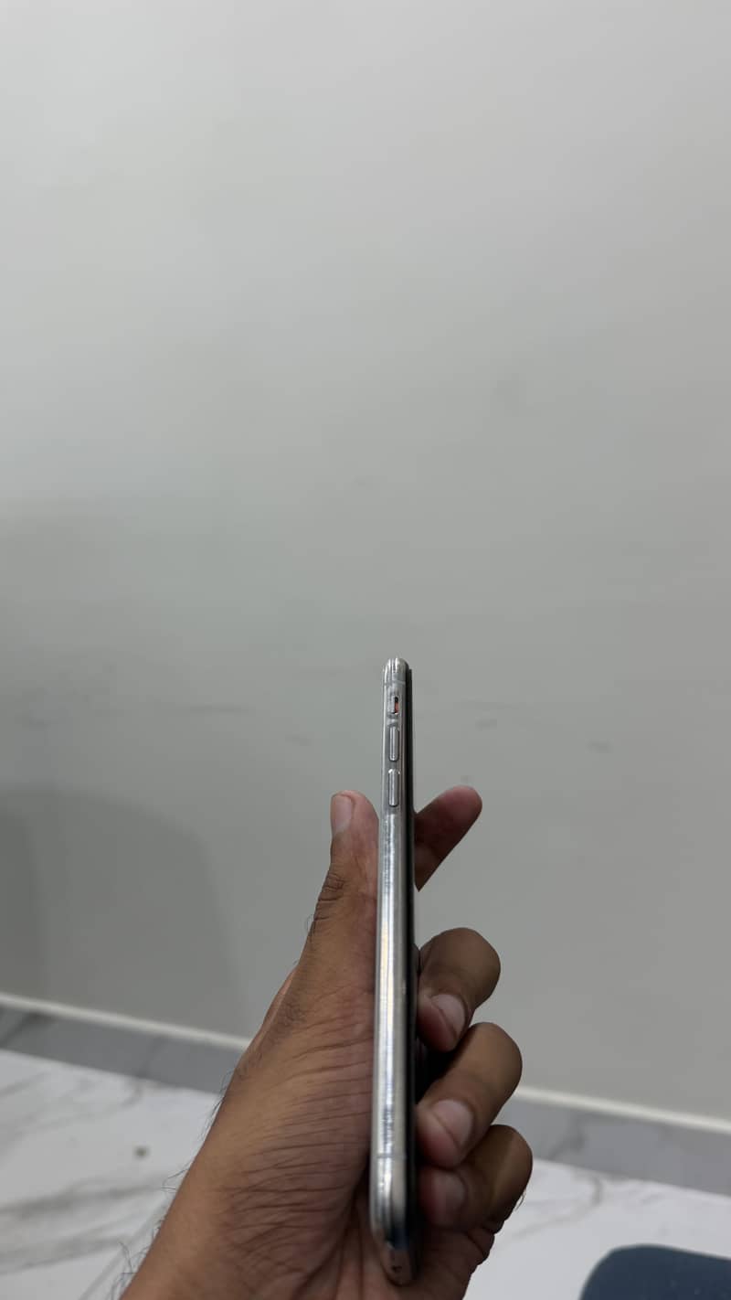 Apple iPhone X 1