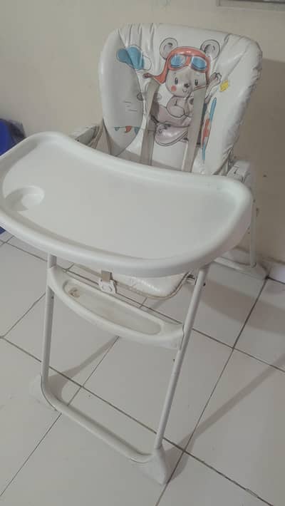 Baby high chair in good condition