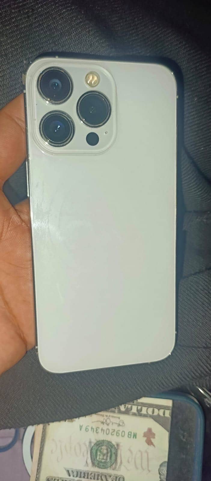 Apple iPhone 13 Pro 0