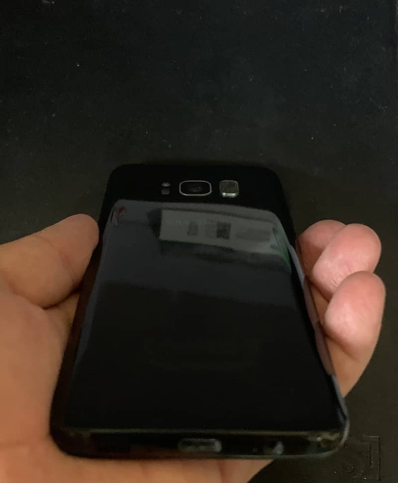 Samsung Mobile S8 1