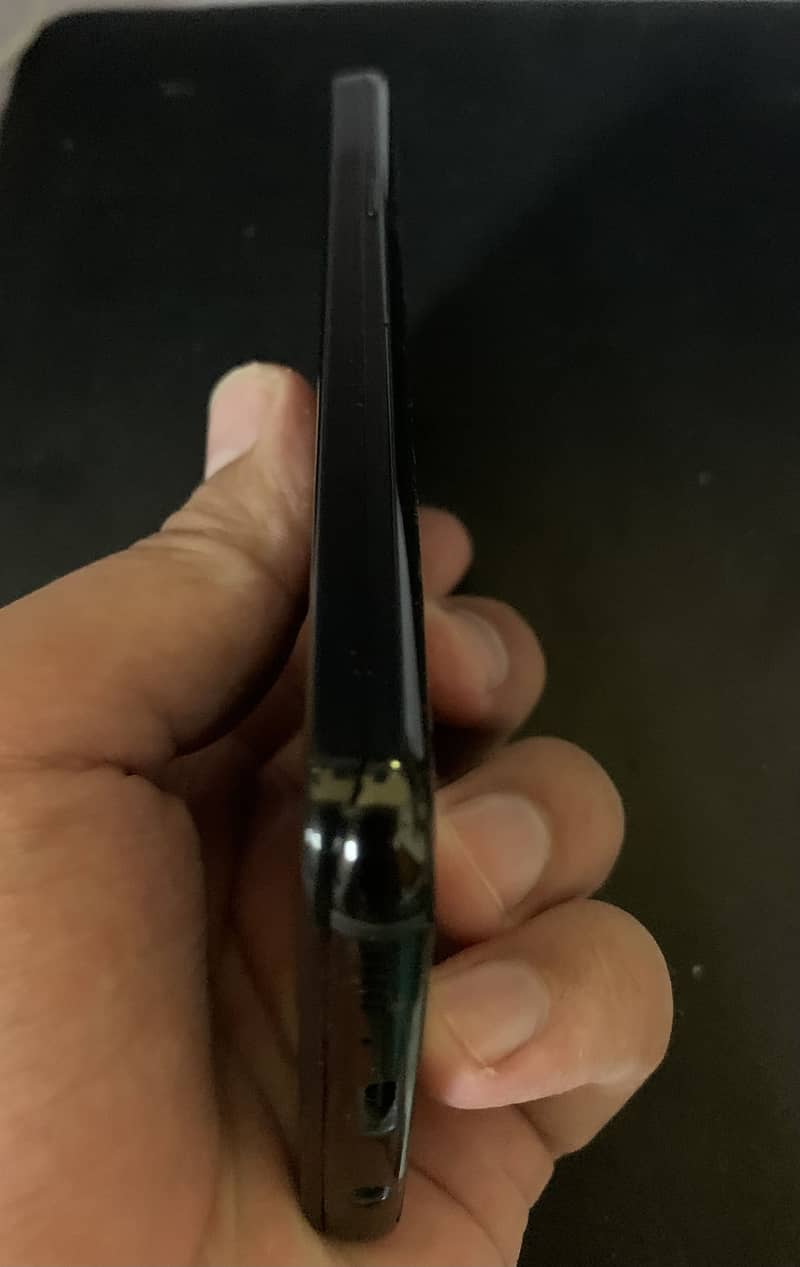 Samsung Mobile S8 4