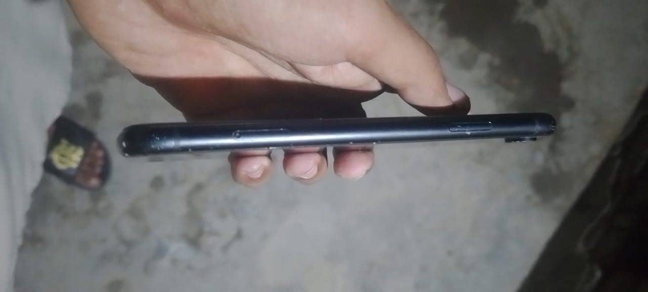 Apple iPhone XR 5