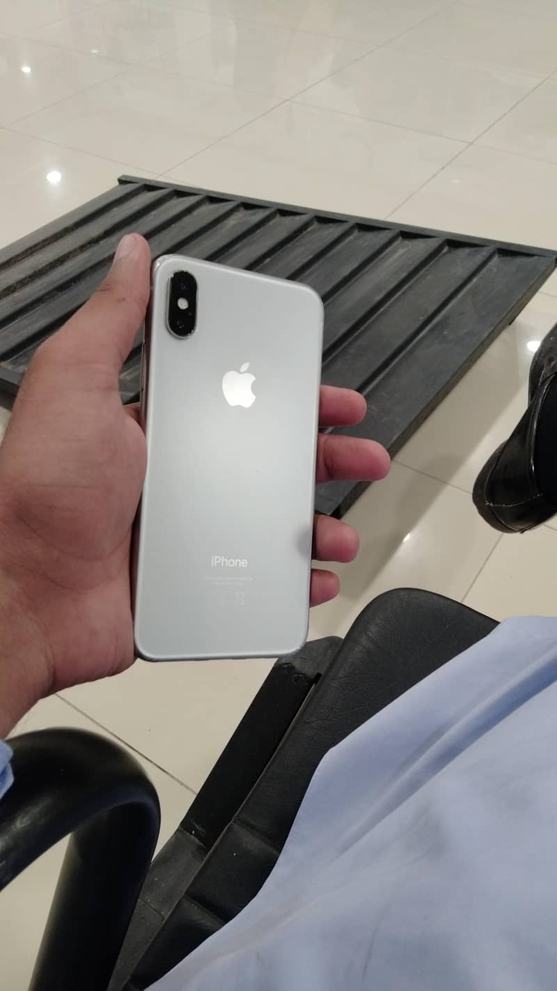 Apple iPhone X 1