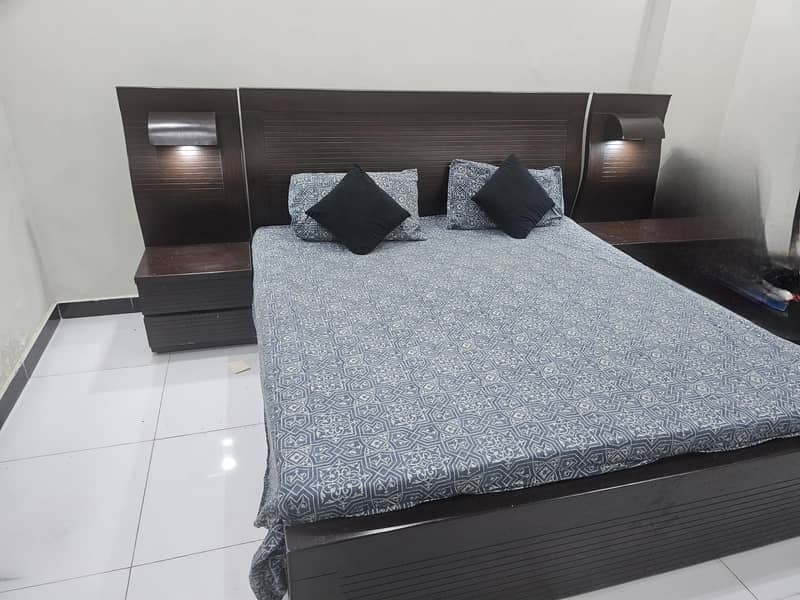 king size bed 1