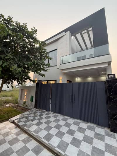 BRAND NEW HOUSE 5 MARLA AVAILABLE FOR SALE IN BAHRIA ORCHARD
