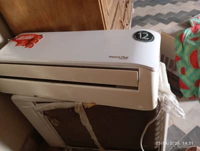 Dawlance 1.5 Ton DC Inverter AC For Sale - Excellent Condition