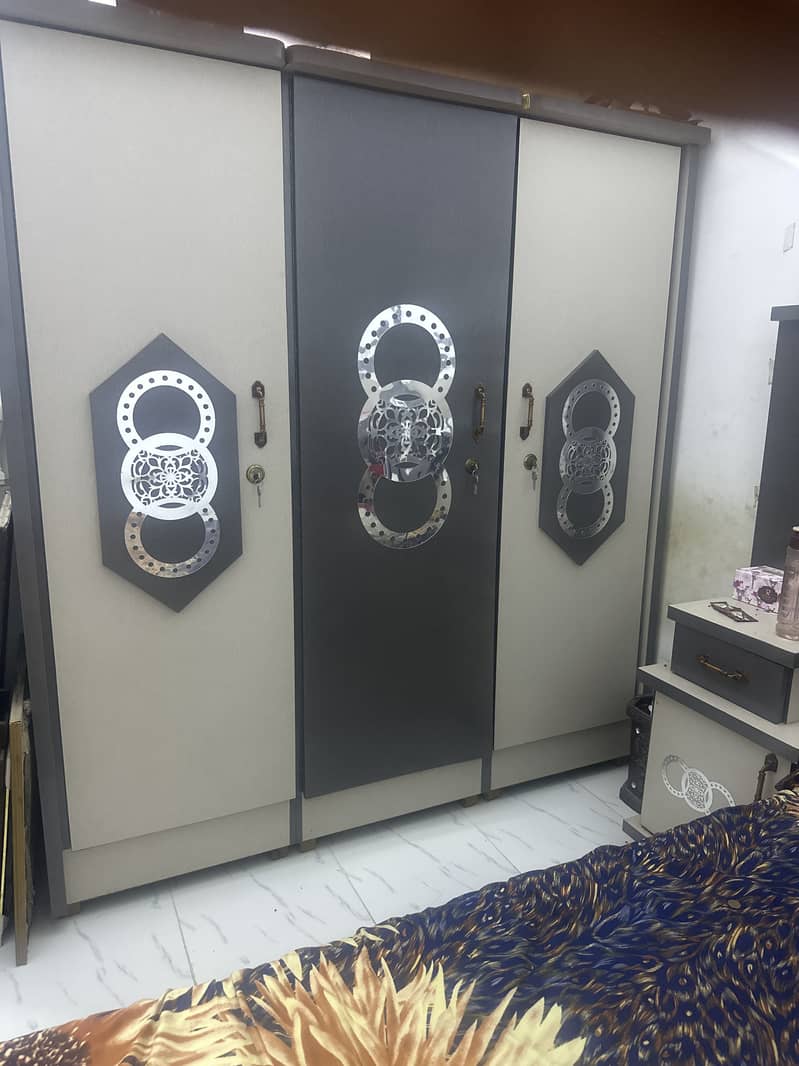 4 piece room set 3