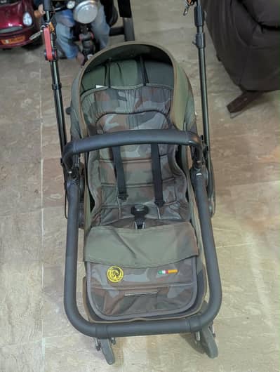 Giggle 4 car seat pram