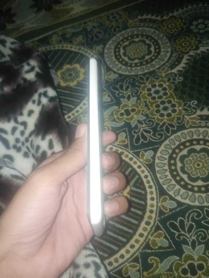 Samsung Mobile A12 1