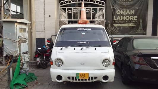 "HYUNDAI SHEHZORE 2004 MODEL"