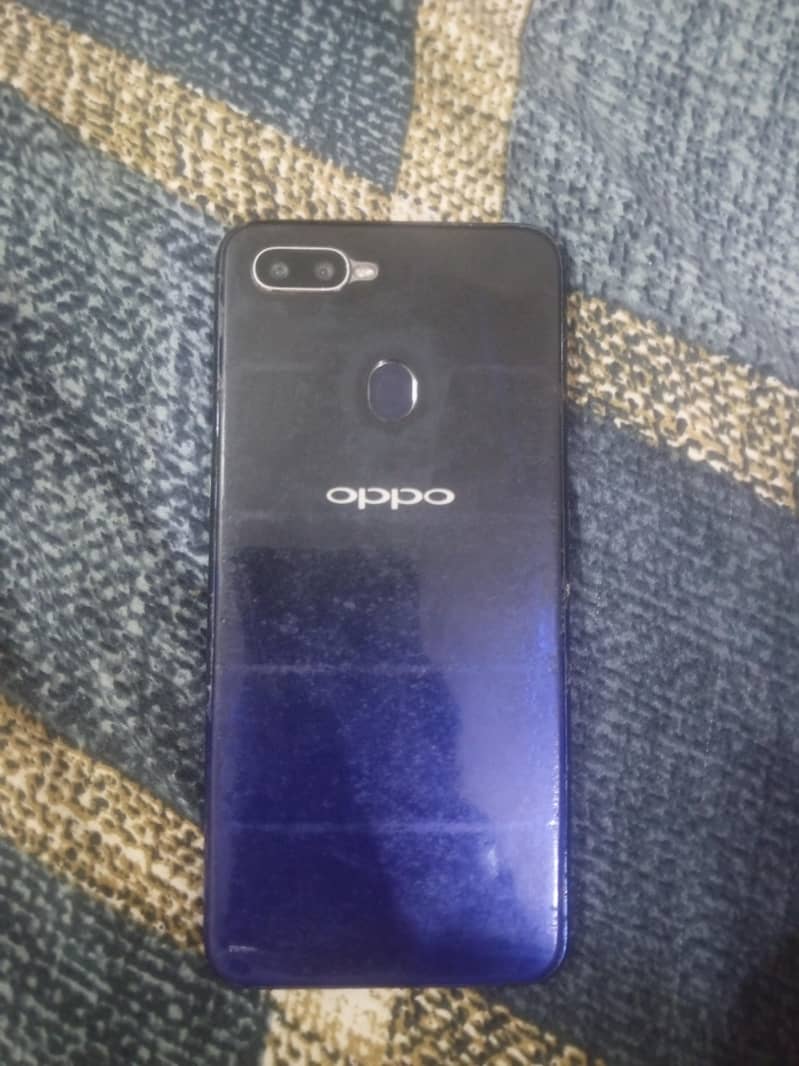 OPPO F9 3